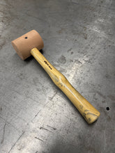 Load image into Gallery viewer, 2.5" Raw Hide hammer